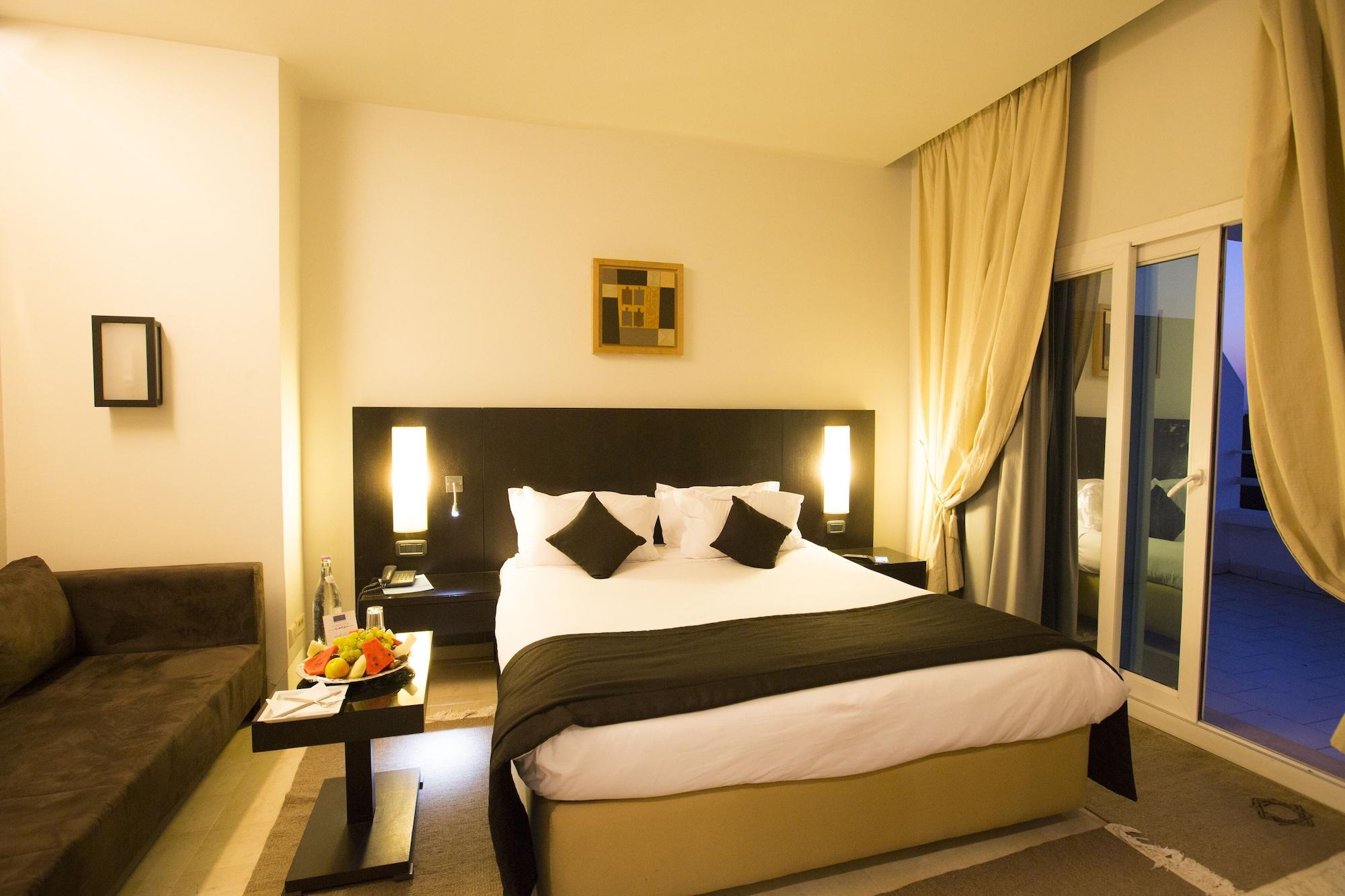 Ambassadeurs Hotel Tunis Bagian luar foto