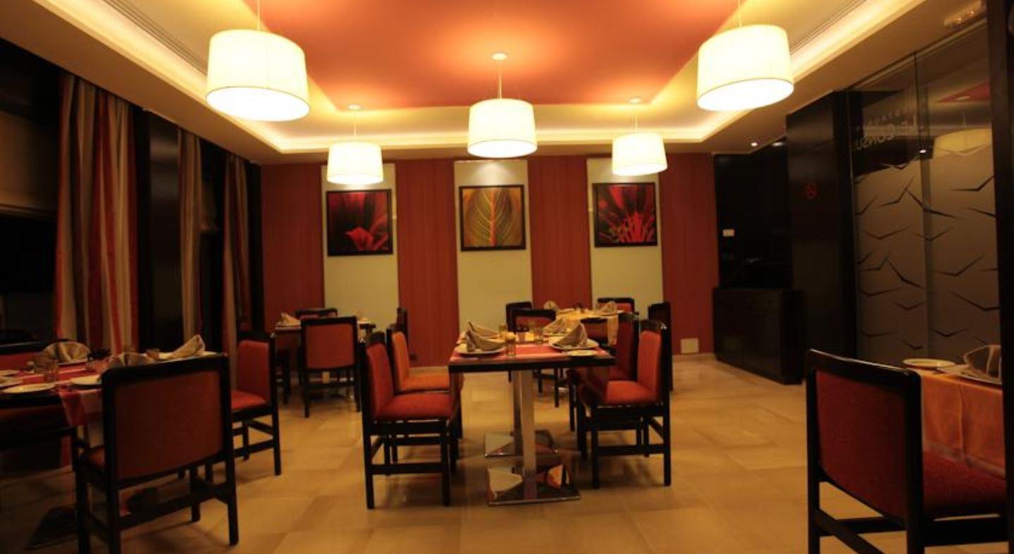 Ambassadeurs Hotel Tunis Bagian luar foto