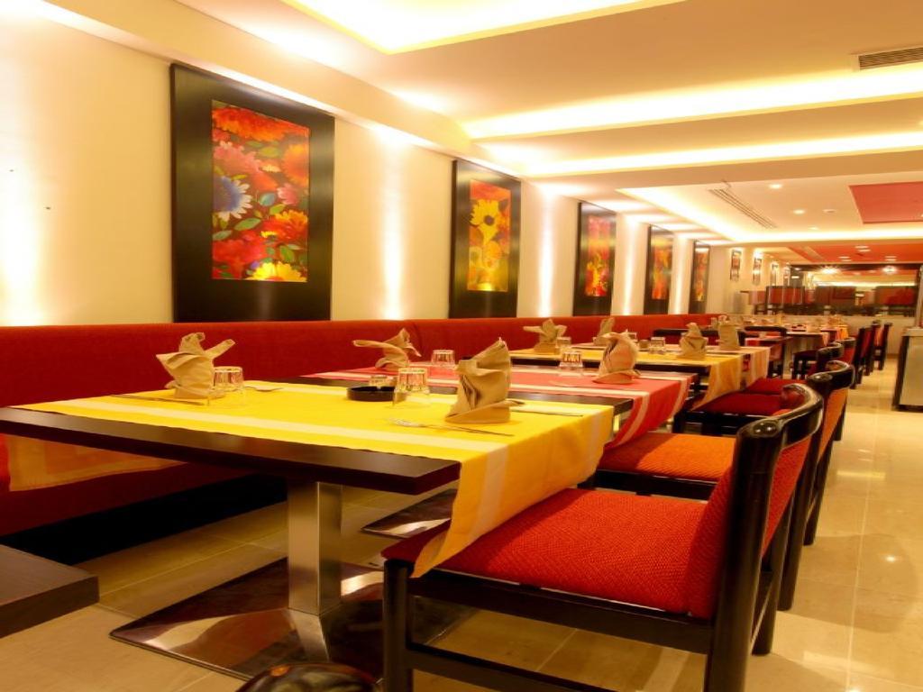 Ambassadeurs Hotel Tunis Bagian luar foto