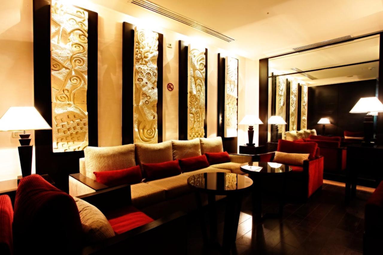 Ambassadeurs Hotel Tunis Bagian luar foto